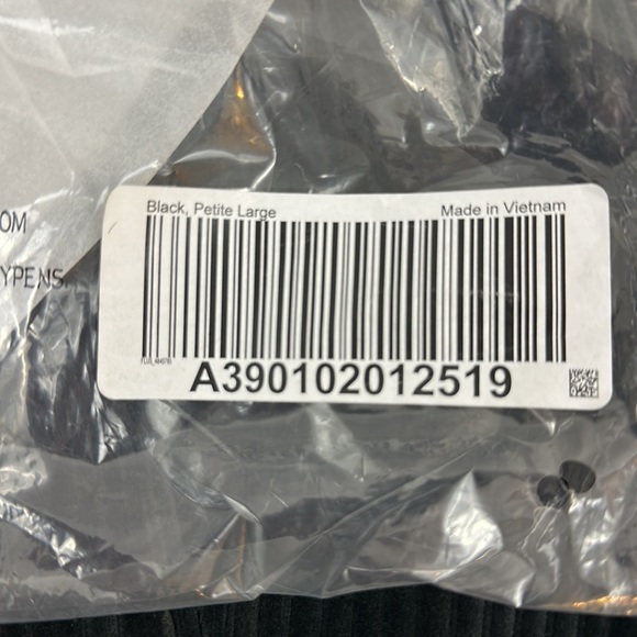 Denim & Co. Black Pull In Velvet Corduroy Pant with Pockets 5X Petite - Picture 9 of 9